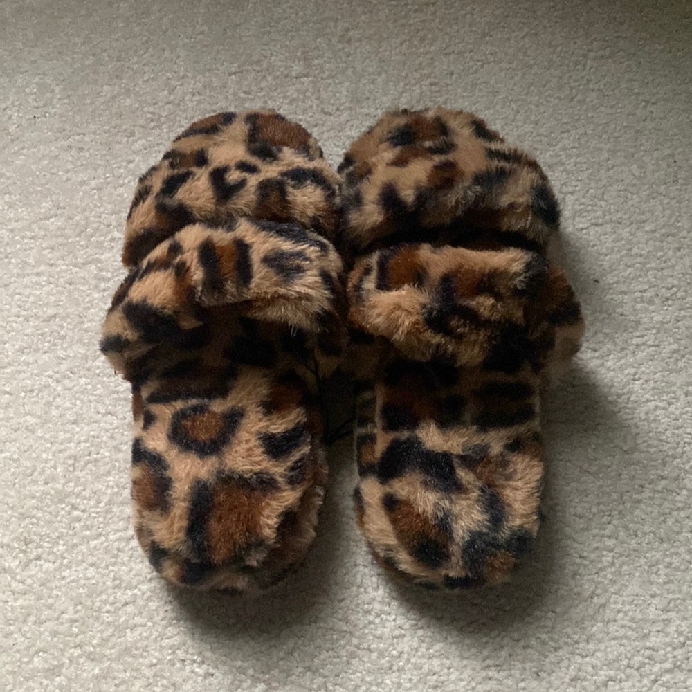 Cheetah print Slippers